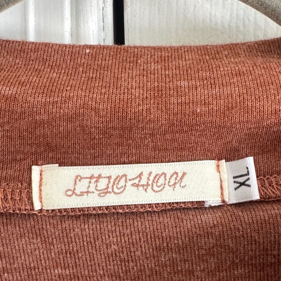 Rust Brown Half-Sleeve Mock Neck Tunic Top - Picture 2 of 2